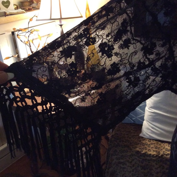 Never worn NWT black sheer fringe detail - Picture 2 of 4